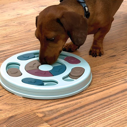tapis-de-fouille-search-chien-brun-debout